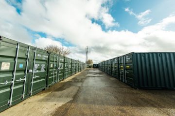 Containers at Leighton Buzzard