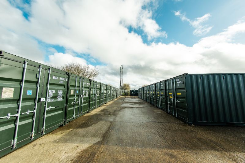 Containers at Leighton Buzzard
